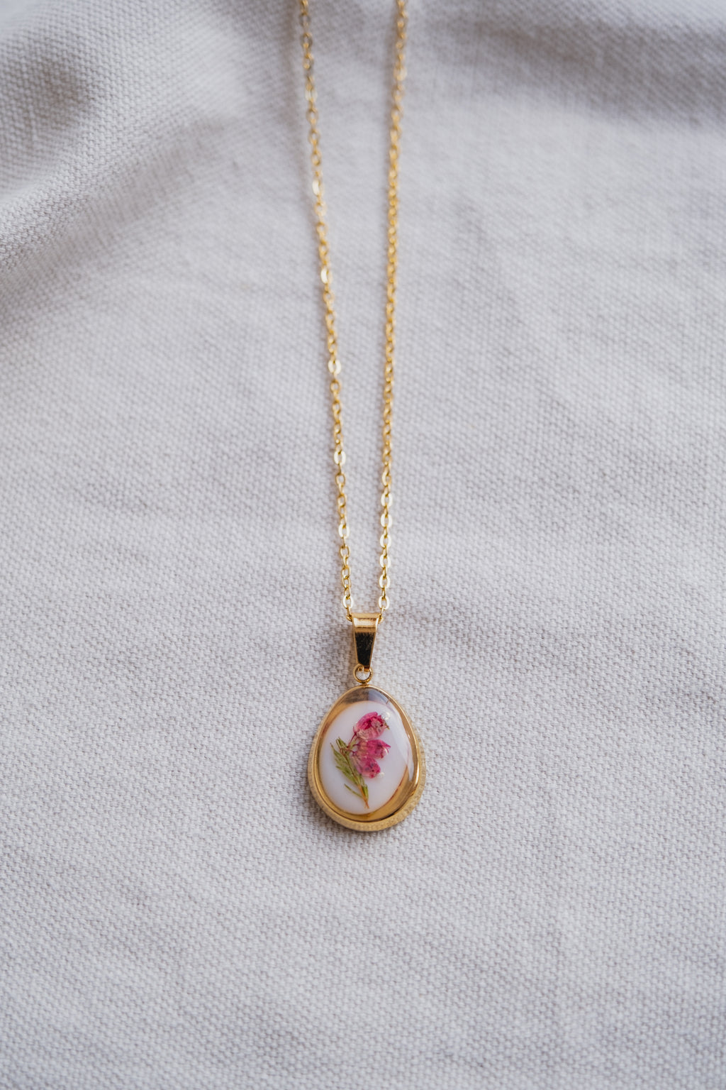 Collana "vintage" con fiori di Erica