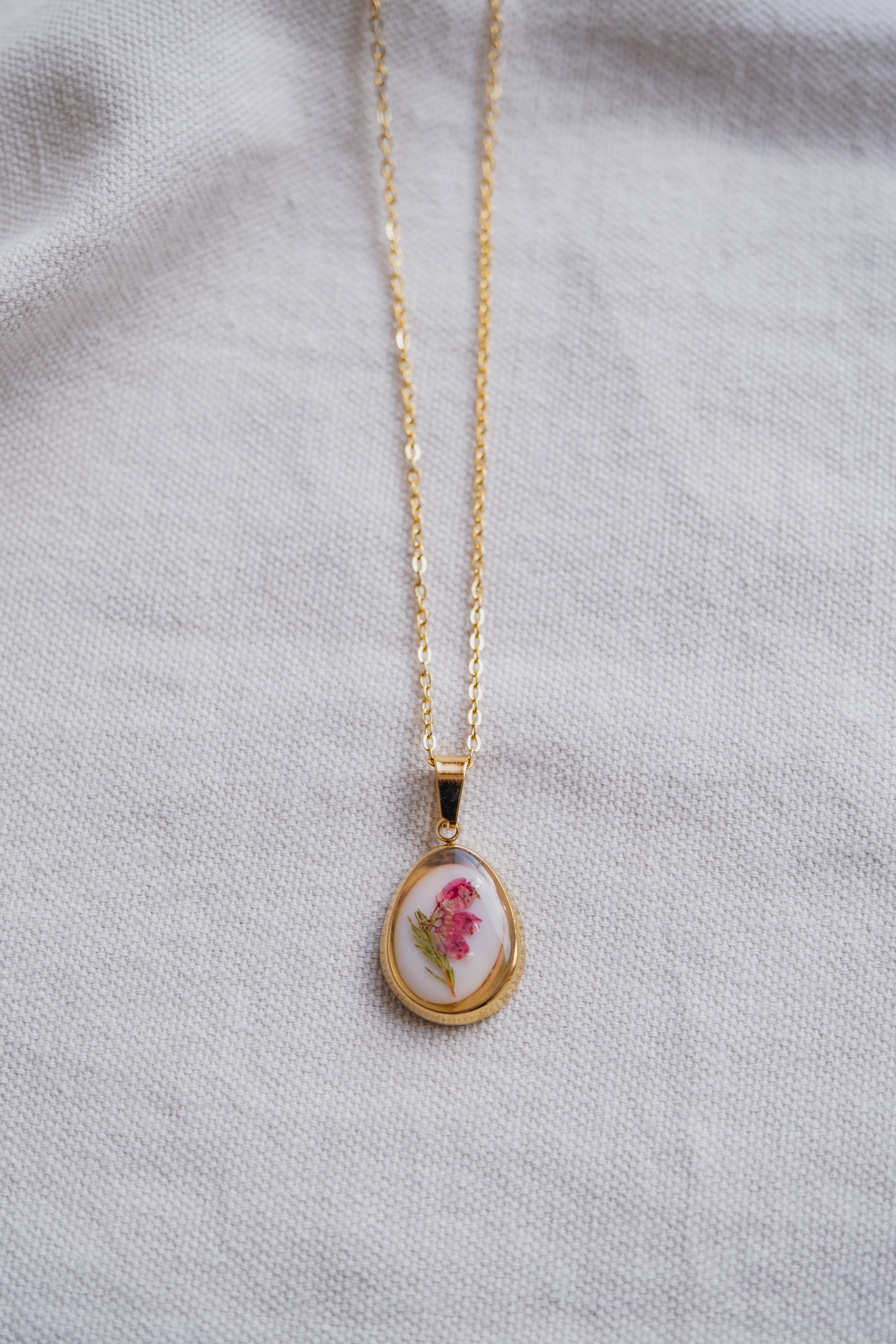 Collana "vintage" con fiori di Erica