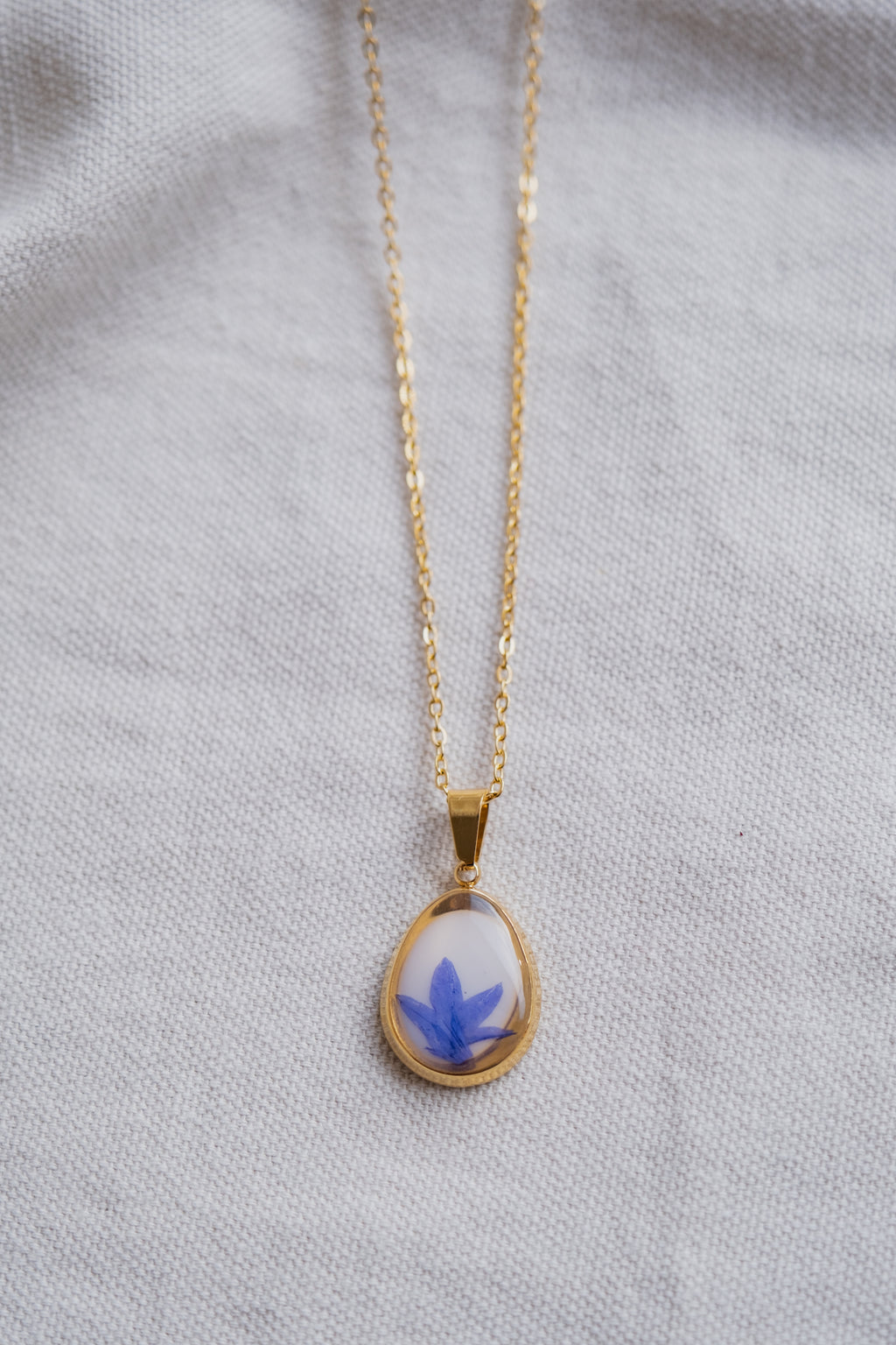collana "vintage" con fiordaliso