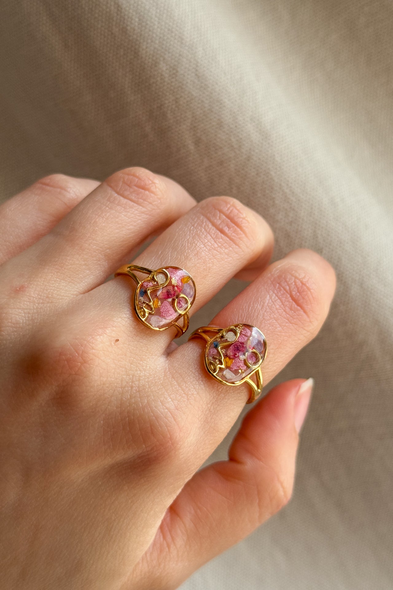 Anello volto