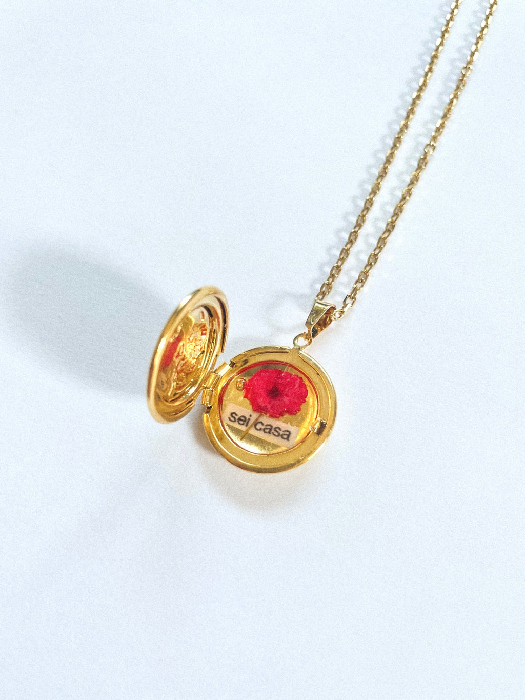 Collana "sei casa" con Gypsophila rossa